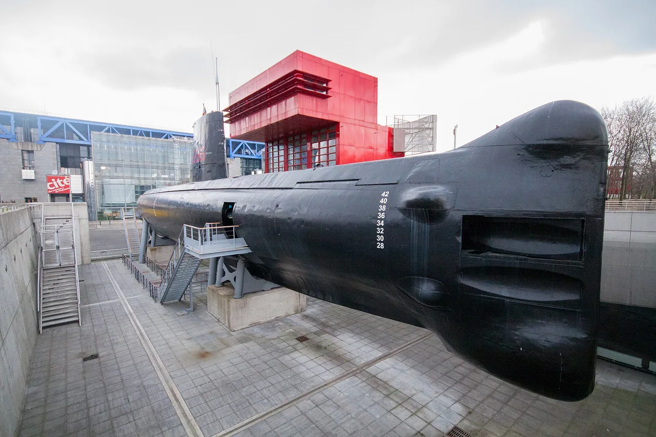 Le sous-marin Argonaute exposé à la Cité des sciences à Paris
