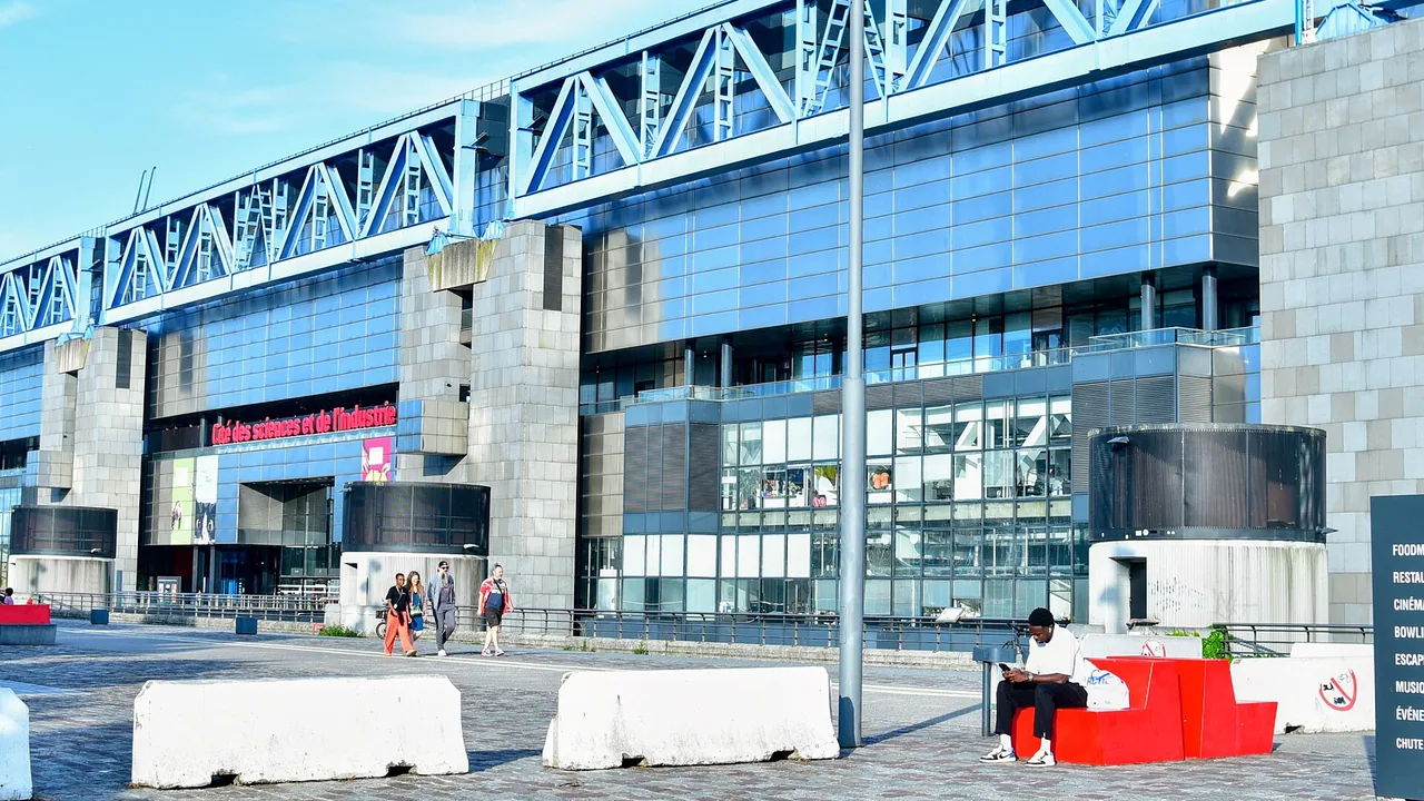 La Cité des sciences et de l'industrie à la Villette à Paris
