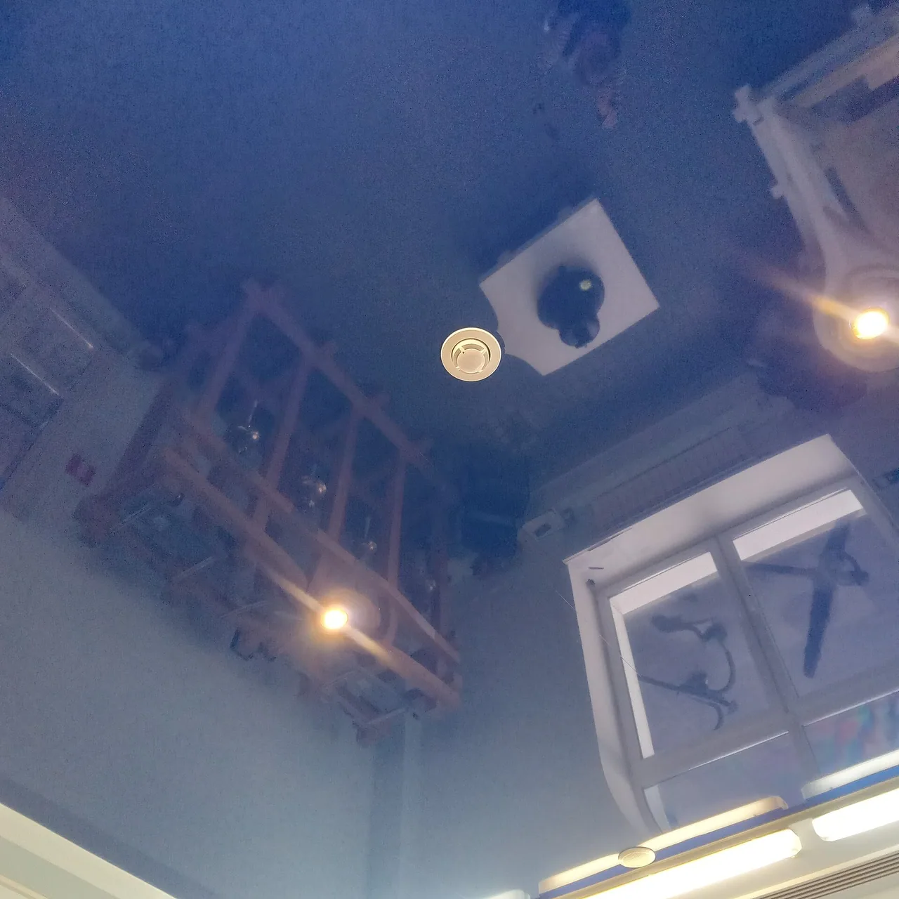 Détecteur de fumée installé au plafond
