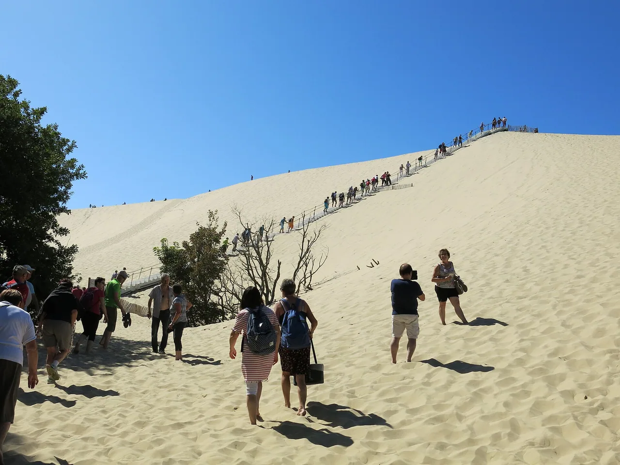 Escalier d'accès à la dune du Pilat
