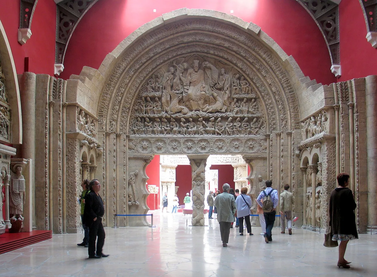 Cité de l'Architecture et du Patrimoine à Paris, qui propose des activités familiales