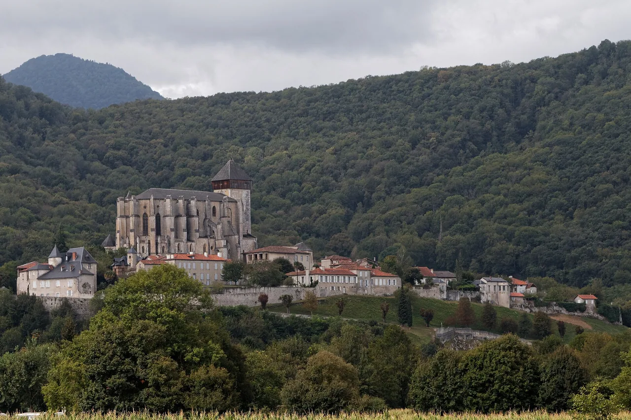 Paysage autour du village de Saint-Bertrand-de-Comminges en Haute-Garonne