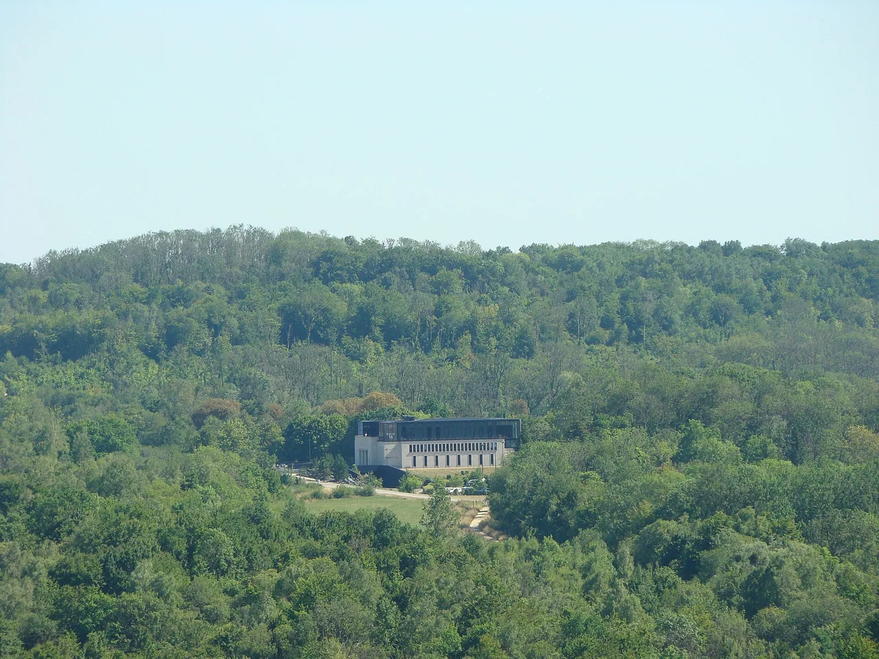 Bâtiment du Mémorial de Verdun à Fleury-devant-Douaumont