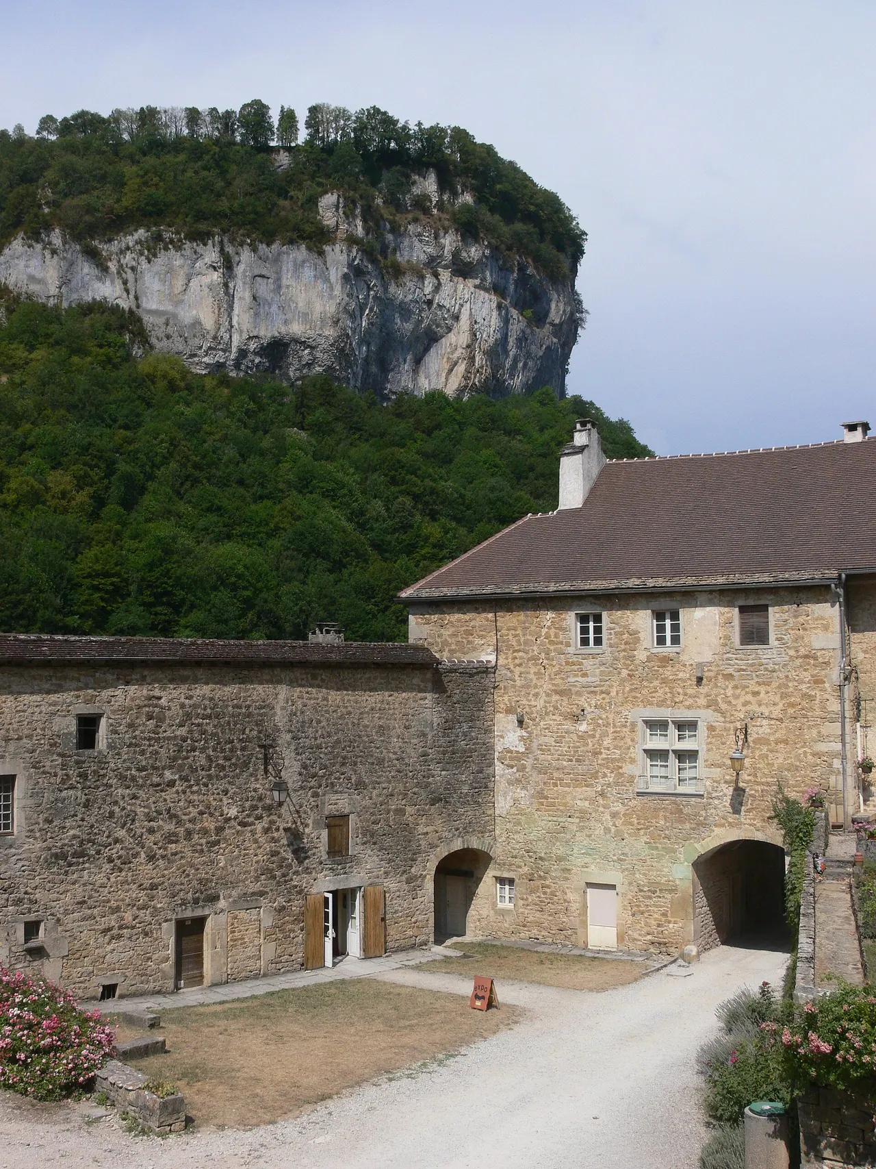 Abbaye de Baume-les-Messieurs dans le Jura