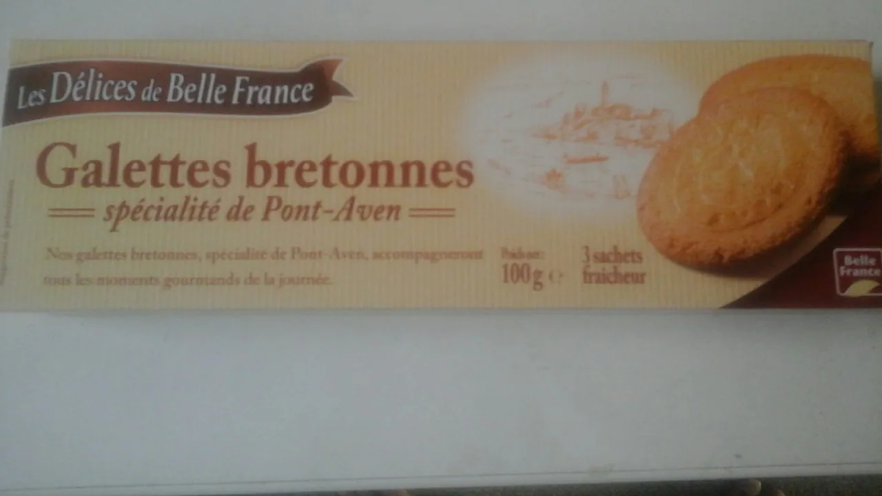 Des galettes bretonnes dorées, spécialité biscuitière traditionnelle de Bretagne