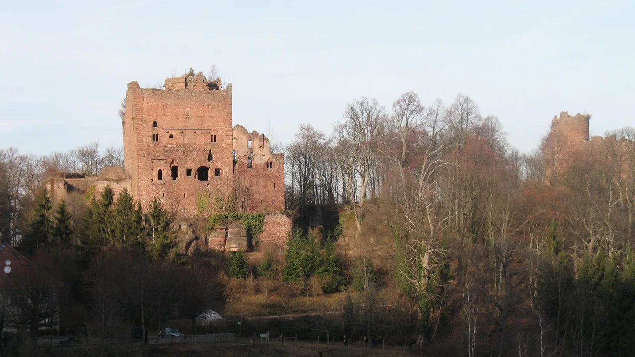 Châteaux de Rathsamhausen et Lutzelbourg à Ottrott dans le Bas-Rhin