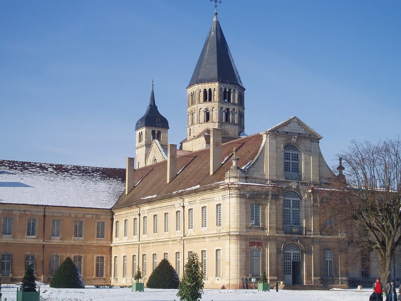 Abbaye de Cluny, également citée parmi les animations à réserver