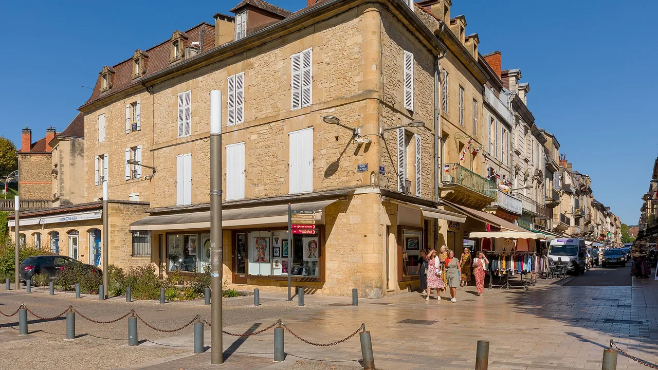 Entrée du centre historique de Sarlat-la-Canéda
