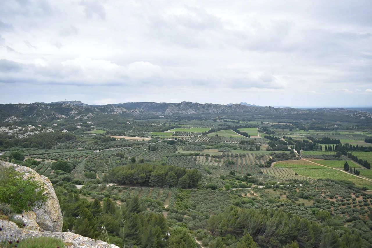 Panorama sur les vestiges de la forteresse du château des Baux-de-Provence