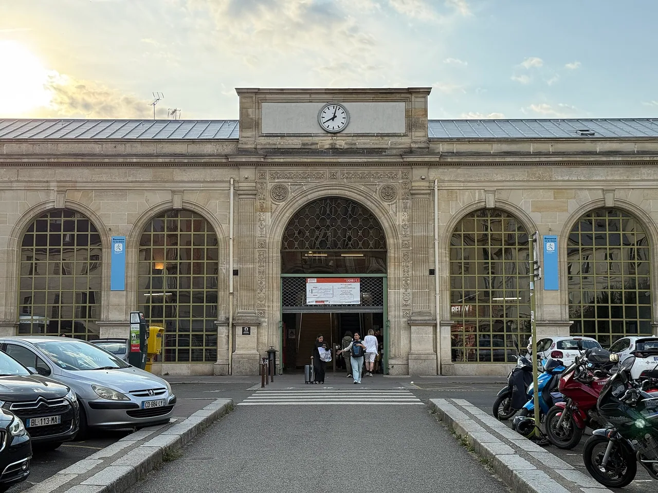 Gare de Versailles-Rive-Droite, terminus de la ligne L depuis Paris-Saint-Lazare
