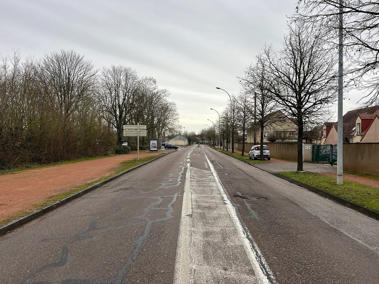 Vue de la rue d'Auxonne à Dijon en janvier 2024, hors festival