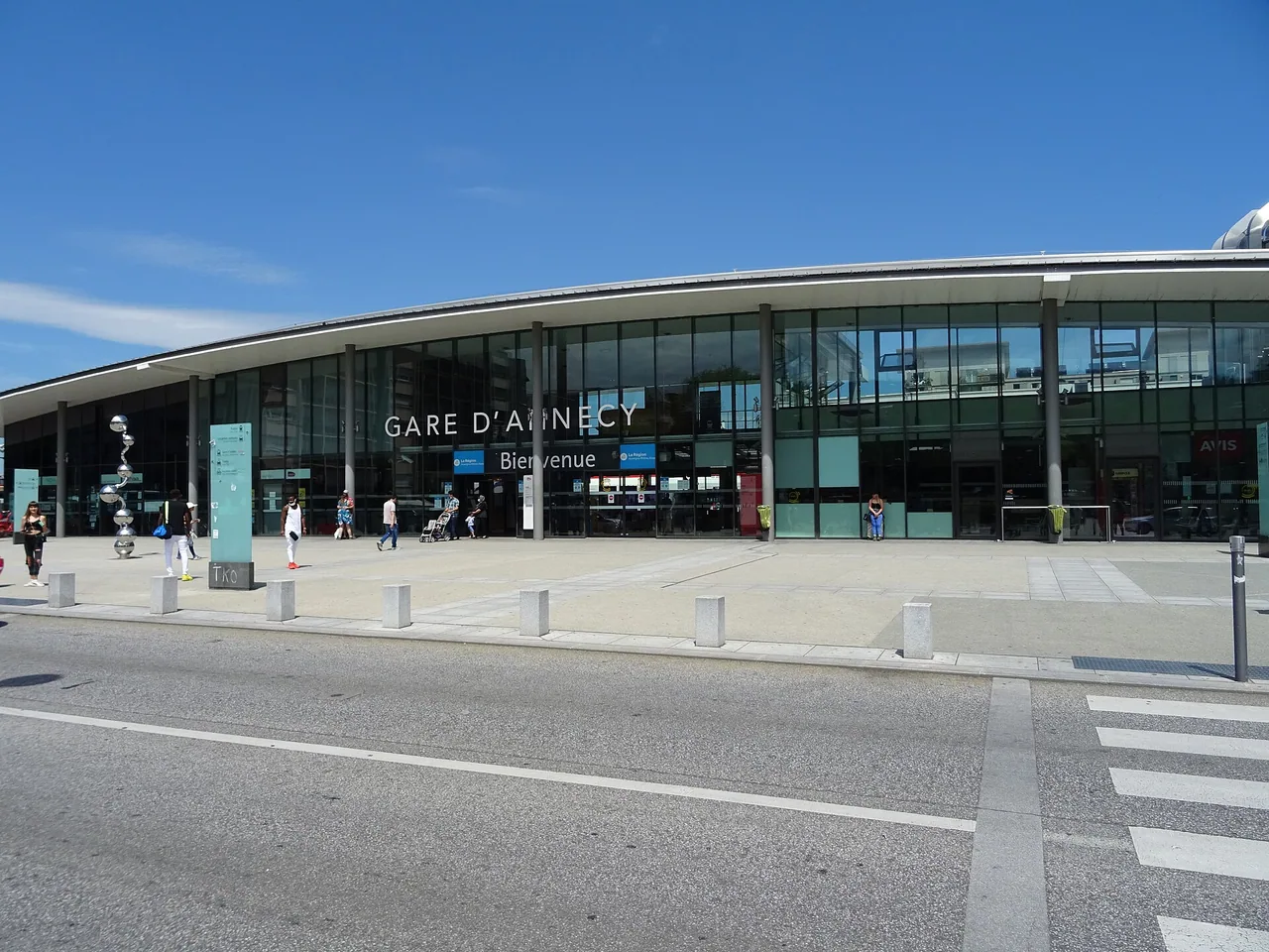 Bâtiment voyageurs de la gare ferroviaire d'Annecy photographié en 2020