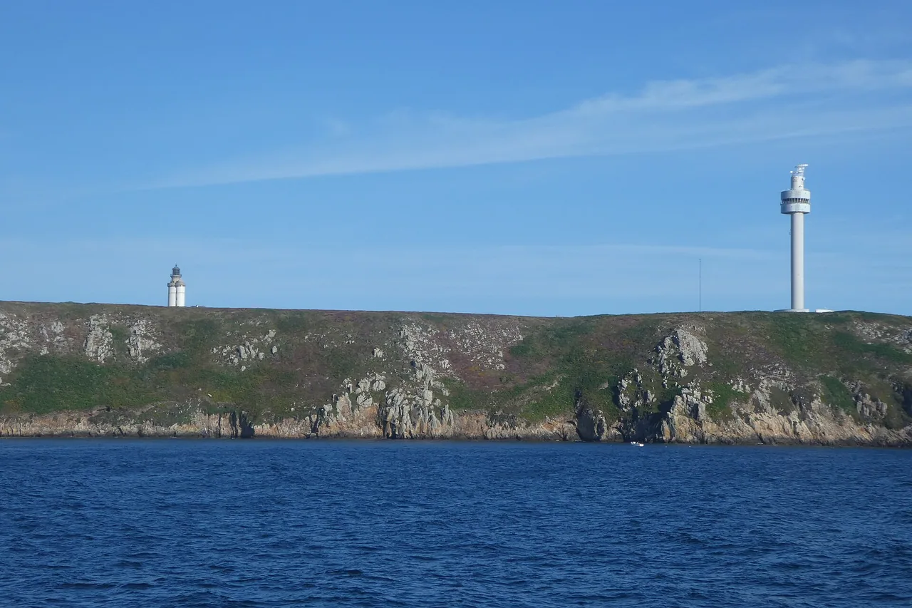 Vue du port du Stiff à l'arrivée sur l'île d'Ouessant en août 2020