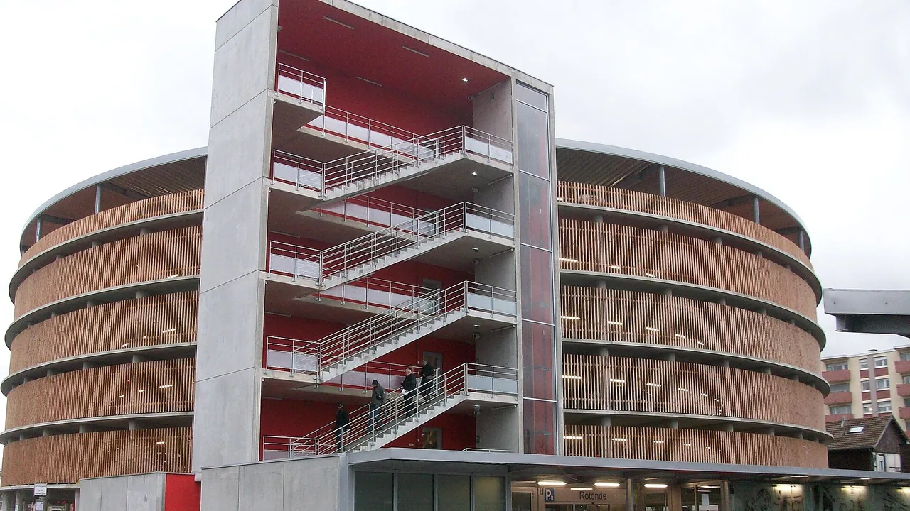 Parking-relais CTS de la Rotonde à Strasbourg