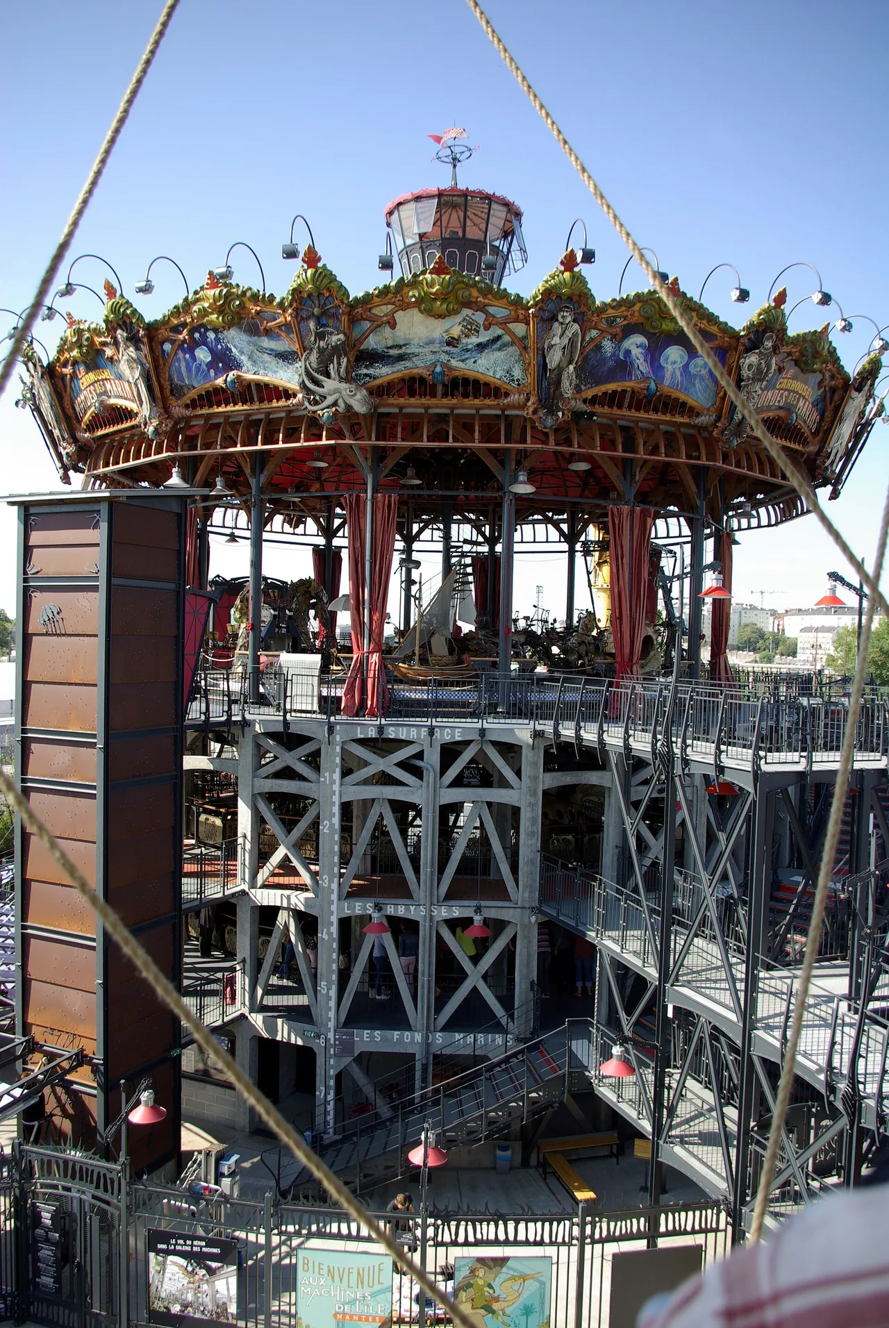 Le Carrousel des Mondes Marins installé sur l'île de Nantes