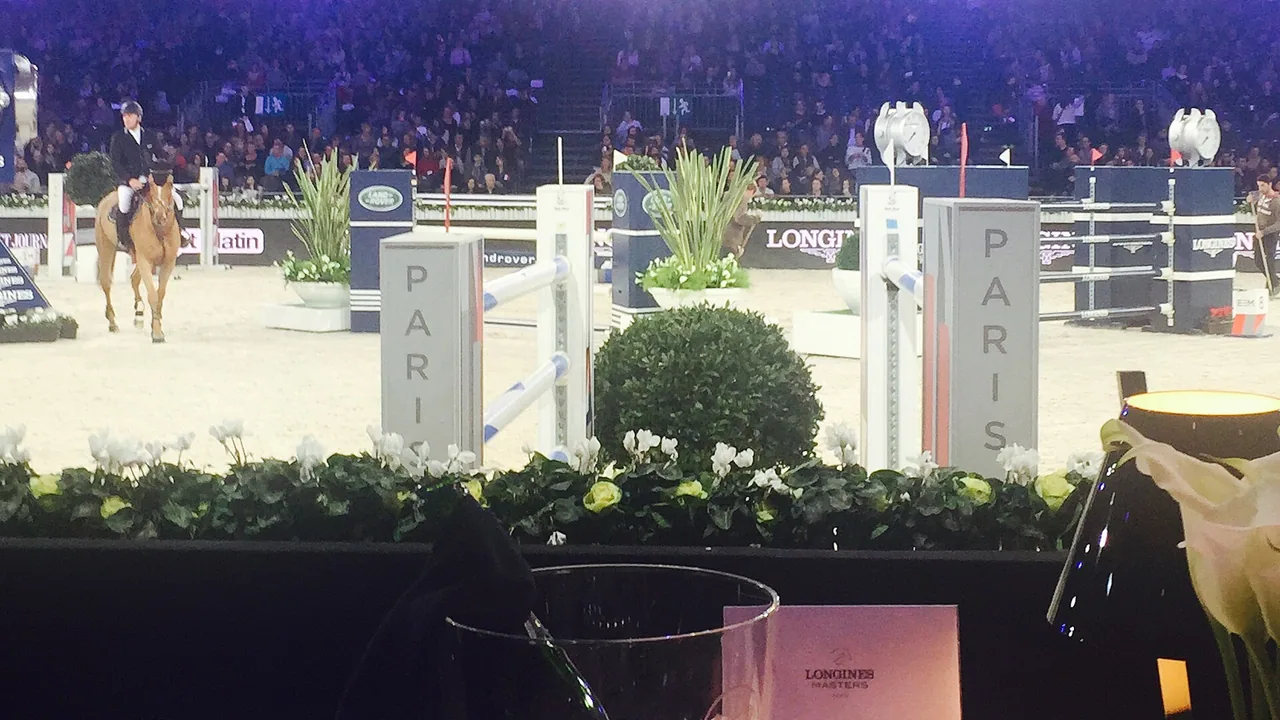 Compétition Longines Masters au Salon du cheval de Paris en décembre 2016, ancienne édition organisée à Paris-Nord Villepinte, et non salon 2026.